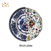 Assiettes en Porcelaine Fine à Motifs Floraux Contrastés avec Bord Doré – Ensemble Artistique pour Dîner, Mariage et Décoration de Table de Restaurant
