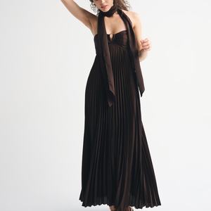 Robe Midi Giselle sans Bretelles en Coton Brodé Floral avec Dentelle Évidée, Coupe Décontractée Taille Naturelle pour l'Été - Product Image 1