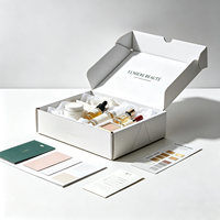 Boîte d'expédition personnalisée avec insert en éponge et encre invisible pour emballage cosmétique, maquillage, soins de la peau, parfum, beauté, avec logo estampé à chaud