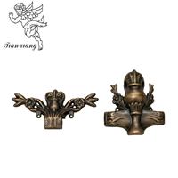 Esquinas de Ataúd Estilo Americano con Rosas, Adornos de Corona, Accesorios para Ataúd, Herrajes de Decoración Funeraria de Plástico Duradero
