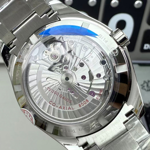 Montre de plongée automatique mécanique de luxe pour homme VSFLuminous Feature Sapphire Crystal 904, boîtier en acier inoxydable, mouvement 8505, 41 mm - Product Image 3