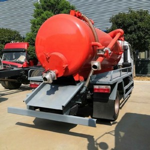 China Manufacturer CLW brand 6 <b>wheel</b> 5000 Liters <b>Small</b> Vacuum Sewage Fecal Suction Truck Sewer Truck Septic Suction Tank Truck - Product Image 3