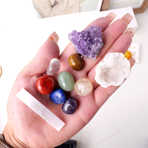 Lot <span class=keywords><strong>de</strong></span> 7 cristaux <span class=keywords><strong>de</strong></span> guérison des chakras avec amas d'améthyste, géode <span class=keywords><strong>de</strong></span> quartz clair et baguette <span class=keywords><strong>de</strong></span> sélénite pour l'équilibrage énergétique - Product Image 4