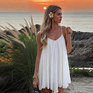 Minivestido blanco de punto con tirantes finos, estilo bohemio, casual de verano, sin mangas, color liso, con bajo acampanado, transpirable, cintura imperio, para club. - Product Image 1