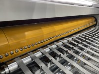 Machine de découpe de papier pour feuilles de confettis, boîtes en carton, papier résistant à la graisse, papier contrôlé par programme, papier croisé, feuille de papier
