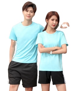 เสื้อยืดแฟชั่นฤดูร้อนปี 2026 ผ้าโพลีเอสเตอร์ ป้องกันขนร่วง แขนสั้น คอกลม สีพื้น เรียบง่าย ราคาถูก สำหรับผู้ชายและผู้หญิง - Product Image 1