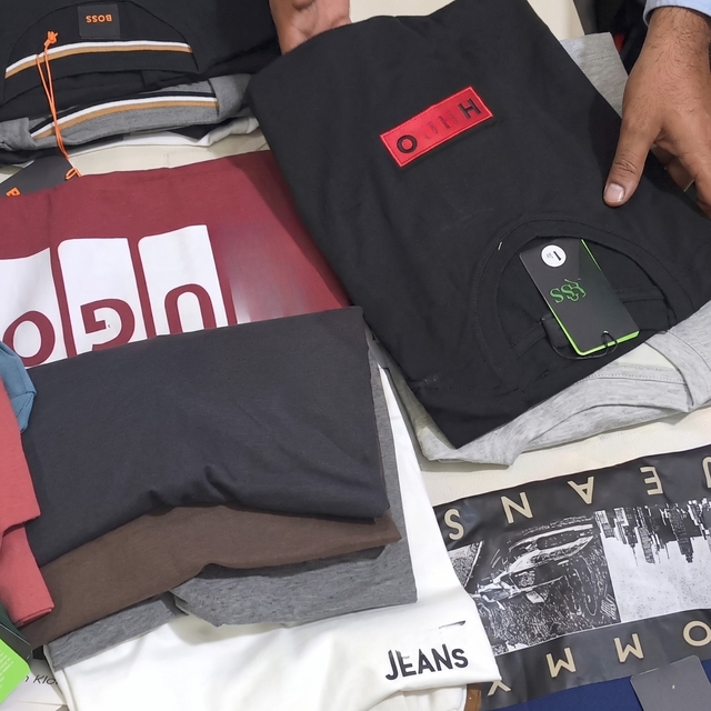 High-Quality Bangladesh Garments Stocklot Available Largest Clothing Stock Lot Seller From Bangladesh Surplus Braded t Shirt