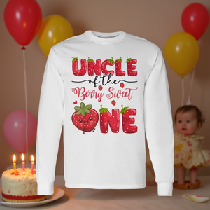 Camiseta de manga larga para el primer cumpleaños de Uncle Of The Berry Sweet One Strawberry - Product Image 3