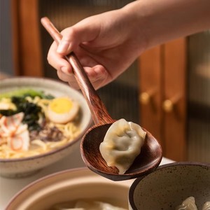 Nueva cuchara de madera de Ramen de mango largo, utensilios de cocina japoneses, vajilla, cucharas para servir, cucharón de sopa grande para el hogar - Product Image 3