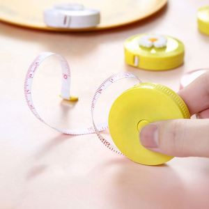 Cintas métricas de 150 cm/60 pulgadas, regla retráctil portátil, regla de altura con dibujos animados para niños, cinta métrica en pulgadas, mini herramientas de medición para costura. - Product Image 5