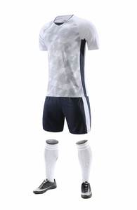 Conjuntos de Camisas de Futebol Personalizadas por Atacado 20-21 para Homens e Mulheres Adultos Treinamento - Manga Curta Todas as Estações - Product Image 4