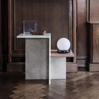 GOLDTOP ODM/ODM Design personnalisé pieds de forme trilatérale Marmol Marmore Table console en marbre pour la décoration de la maison