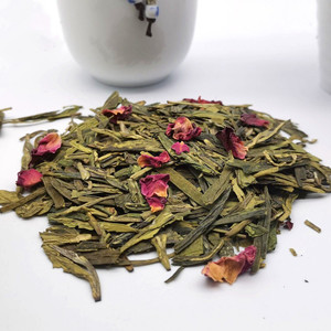 Venta al por mayor a granel OEM Sakura <span class=keywords><strong>Sencha</strong></span> té <span class=keywords><strong>verde</strong></span> flor de cerezo japonés té de hojas sueltas - Product Image 2