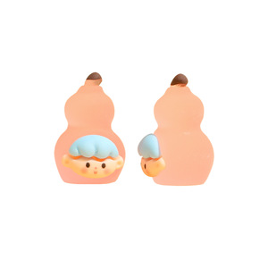 Porte-clés en résine en forme de gourde de dessin animé mignon, miniature 3D, décoration de maison, ornement de bureau - Product Image 1
