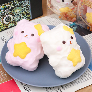 Jouet Squishy en forme d'ours caméléon, bonbon au lait, jouet Squishy à récupération lente, blanc et rose, jouet anti-stress unisexe pour jeunes et adolescents - Product Image 4