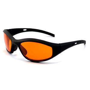 แว่นตาป้องกันแสงยูวีระดับมืออาชีพ สำหรับหลอดไฟยูวีความยาวคลื่น 190-490 นาโนเมตร ป้องกันแสงยูวีซี แสงสีฟ้า และเลเซอร์ - Product Image 1