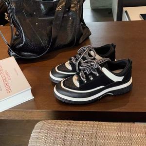 รองเท้าผ้าใบลำลองแบบผูกเชือก รุ่นคลาสสิคสีสันตัดกัน ลายแพนด้า สำหรับต้นฤดูใบไม้ผลิปี 2026  หนังแท้แบบเย็บลาย - Product Image 1