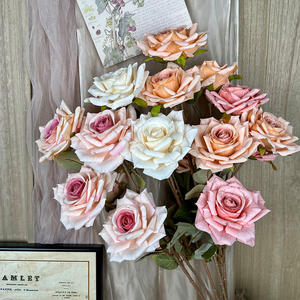 Decoración Floral para Sala de Estar, Flor Artificial de 3 Cabezas con Diseño K-Print, Rosa <span class=keywords><strong>Manta</strong></span> Impresa Moldeada por Inyección - Product Image 3