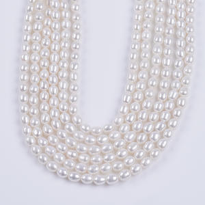 Chaîne de perles d'eau douce naturelles de forme de riz blanc de 7-8 mm, plaquées d'huile brillante, pour collier ou bracelet DIY, vente en gros - Product Image 4