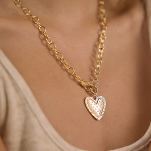 Collar con Colgante <span class=keywords><strong>de</strong></span> Corazón <span class=keywords><strong>de</strong></span> Acero Inoxidable Chapado en Oro <span class=keywords><strong>de</strong></span> 18K <span class=keywords><strong>de</strong></span> <span class=keywords><strong>J</strong></span>&D Jewelry, Cadena Cruzada con Circonita Blanca para Mujer, 50CM - Product Image 3