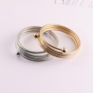 Pulsera <span class=keywords><strong>de</strong></span> aleación multicapa con diseño <span class=keywords><strong>de</strong></span> hueso <span class=keywords><strong>de</strong></span> serpiente y resorte, estilo europeo-americano, geométrica, apilable, con hilos, accesorios <span class=keywords><strong>de</strong></span> joyería <span class=keywords><strong>para</strong></span> brazo - Product Image 5