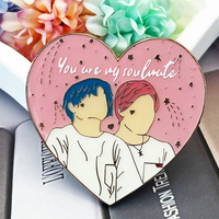 Broches personnalisées en émail dur de forme carrée pour fans de K-Pop, badges métalliques de stars coréennes
