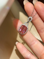 18K Gold Labor-Gezüchteter Padparadscha Saphir Anhänger Halskette Birnenförmiger Ovaler Smaragdschliff Halo Maßgefertigter Schmuck Großhandel