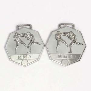 Medalla Deportiva de Boxeo MMA de Metal 3D en Latón Personalizada y Económica de Fábrica con Impresión en Serigrafía y Grabado para Uso Promocional - Product Image 3
