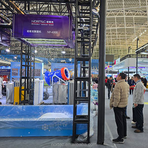 Machine à neige artificielle adaptée aux stations de <span class=keywords><strong>ski</strong></span> intérieures, parcs de neige, galeries de sculptures sur glace, centres commerciaux et places publiques en plein air - Product Image 2