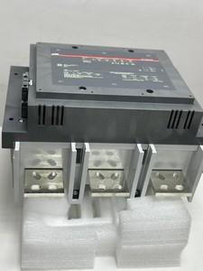 คอนแทคเตอร์ไฟฟ้ากระแสสลับอุตสาหกรรม 3 โพล รุ่น AF1350-30-11 สำหรับระบบจ่ายไฟ - Product Image 4