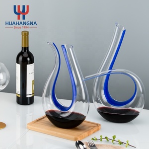 HUAHANGNA Décanteur en verre de cristal en forme de <span class=keywords><strong>U</strong></span> unique fait à la main Conception ondulée Coffret cadeau de vin Verre transparent - Product Image 1