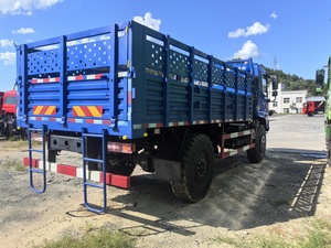 รถบรรทุกขนส่งสินค้าดองเฟิง EQ2163G ใหม่ เครื่องยนต์ดีเซล ขับเคลื่อน 4 ล้อ สำหรับงานออฟโรด พร้อมที่บรรทุกคน  มีหลังคาผ้าใบ  เบาะพับได้ - Product Image 6