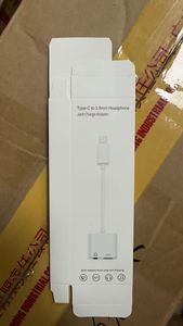 Adaptateur de charge et prise casque 2-en-1 USB-C vers 3,5 mm de haute qualité à prix de gros – Convertisseur audio USB-C vers 3,5 mm - Product Image 3