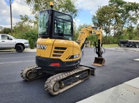 Excavatrice compacte Sany SY35U de 4 tonnes d'occasion, idéale pour l'agriculture et l'aménagement paysager, économique, certifiée CE, avec brise-roche