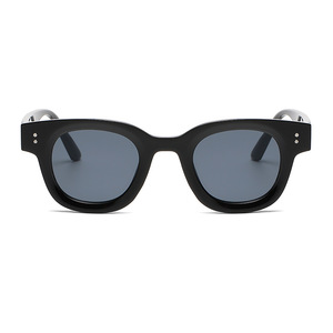 2024 nouvelle mode luxe <span class=keywords><strong>nuances</strong></span> uv400 classique rétro lunettes <span class=keywords><strong>de</strong></span> soleil hommes femmes logo personnalisé en gros cadres ronds lentes <span class=keywords><strong>de</strong></span> sol - Product Image 2