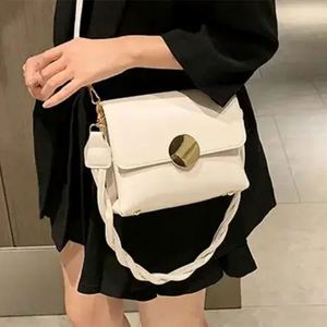 Nueva Oferta en África: Bolsos de Mujer a Precio Económico, Liquidación de Existencias, Excedentes de Stock Cancelado - Product Image 2