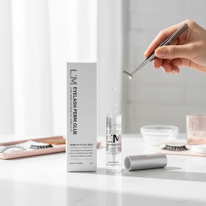 Colle à cils haute viscosité à marque privée avec applicateur brosse pratique pour débutants – Formule liquide Monster Lashes pour une fixation facile - Product Image 3