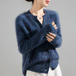 Cardigan en laine pour <span class=keywords><strong>femme</strong></span>, tricot en laine personnalisé avec logo, vente en gros, couleur unie, col rond, <span class=keywords><strong>pull</strong></span> en laine brossée, vente directe d'usine - Product Image 5