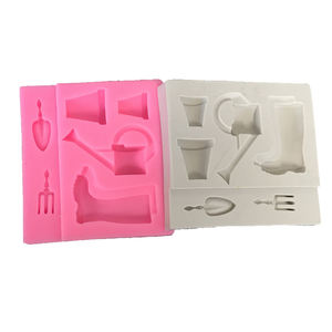 Molde de Silicona para Pastel con Diseño 3D de Herramientas de Jardín y Granja: Cubo, Pala y Horquilla, con Gráficos Divertidos de Botas de Lluvia y Dibujos Animados, Forma Rectangular, para Uso Doméstico - Product Image 6