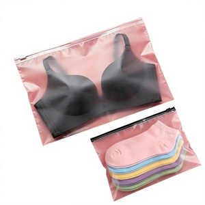 Sacs d'emballage pour vêtements 8 x 10 pouces, sacs en plastique givré avec fermeture éclair sans trou d'aération pour vêtements et t-shirts - Product Image 1
