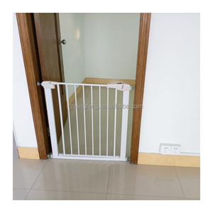 Barrière de sécurité pour enfants à fermeture automatique et ouverture bidirectionnelle, passage facile, clôture pour bébés et animaux domestiques, barrière métallique à fixation par <span class=keywords><strong>pression</strong></span> sans perçage, barrière de porte - Product Image 6