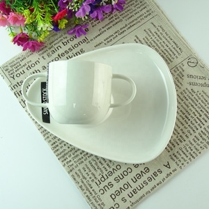 <span class=keywords><strong>SANBO</strong></span> STOCK Céramique Pas Cher En Vrac En Gros Tasses À Thé Soucoupes Double Oreille Tasse À Thé et Soucoupe Ensemble - Product Image 2