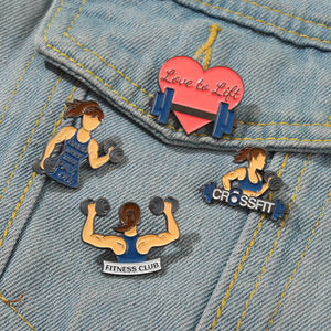 Gym Mooe Emaille Spelden Custom Dumbbell Houd Van Sport En Fitness Broche Revers Badge Tas Cartoon Sieraden Cadeau Voor Vrienden - Product Image 1