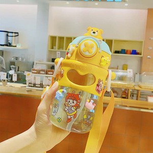 Gobelet à eau en paille pour enfants avec un design de petit monstre, couvercle rabattable mignon, bouteille portable pour filles - Product Image 6