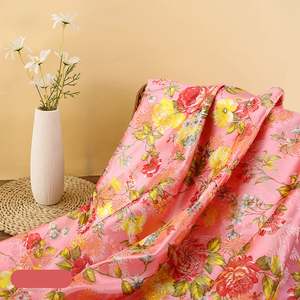 Tissu de brocade <span class=keywords><strong>vert</strong></span> en <span class=keywords><strong>satin</strong></span> de soie douce de 150cm de largeur pour robes - Product Image 2