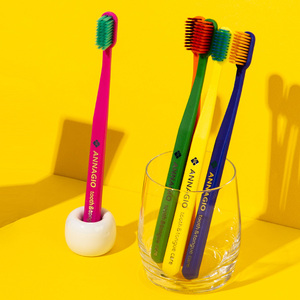 Cepillo de dientes para adultos de cerdas suaves PBT ultrafinas de 0,01mm Color Premium con limpiador de lengua para reducir el mal aliento Higiene bucal - Product Image 6
