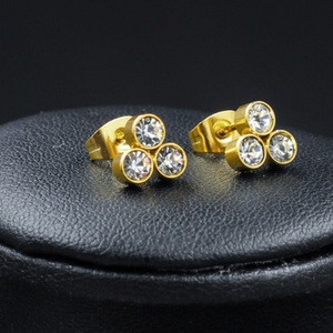 Pendientes de Acero Inoxidable con Diseño Clásico de Estrella de Tres Puntas y Cristal con Círculo de Gemas - Product Image 5