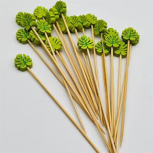 Parasols en <span class=keywords><strong>palmier</strong></span> vert faits à la main, pics à cocktail en bambou, pics à fruits pour les boissons, décoration de fête à la piscine - Product Image 4