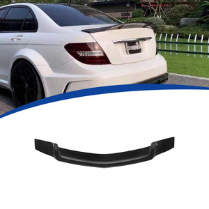สปอยเลอร์หลัง Mercedes-Benz C-Class W204 สีดำ ABS ทรง Ducktail สำหรับฝากระโปรงท้าย ปี 07-14 - Product Image 1