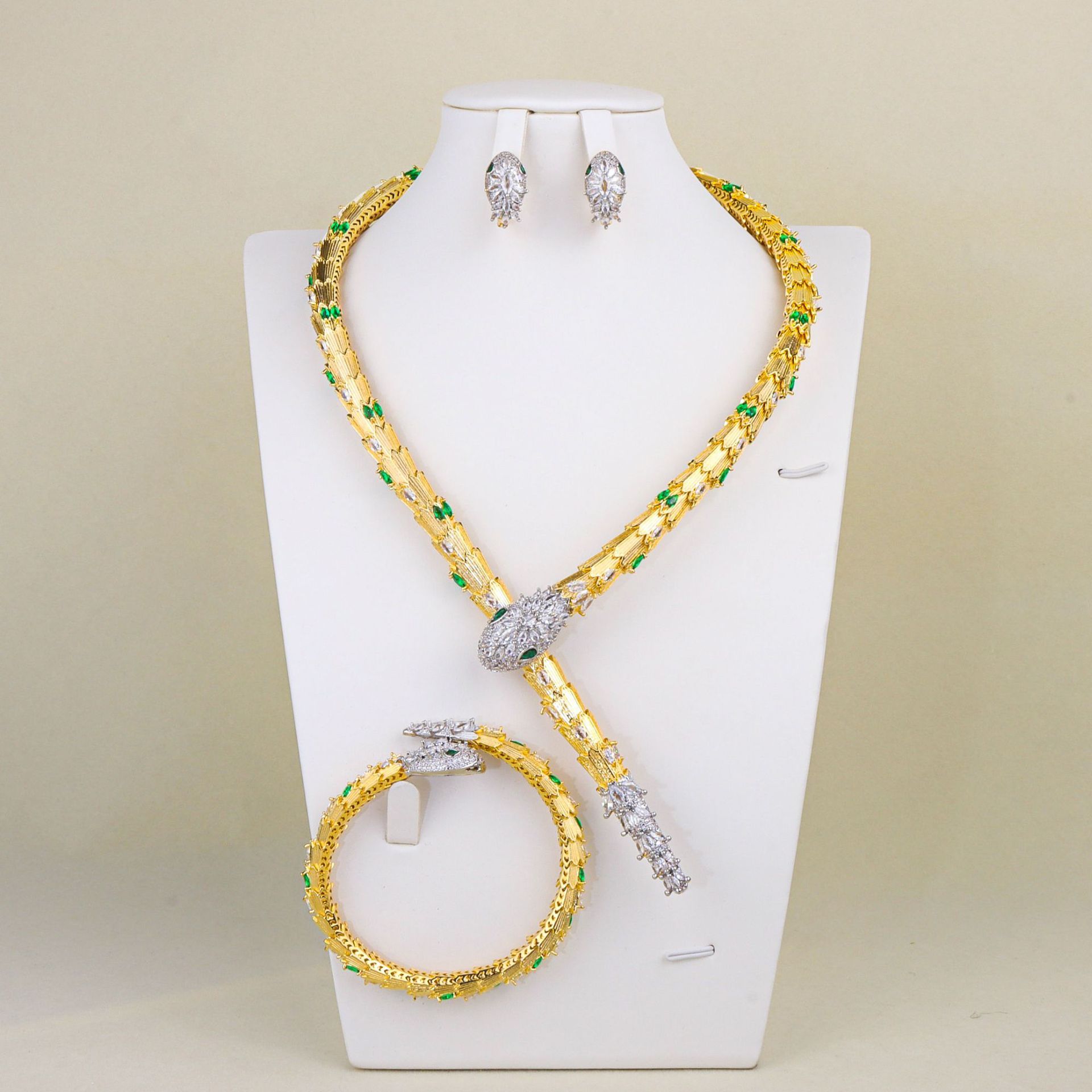Bracelet en or*89